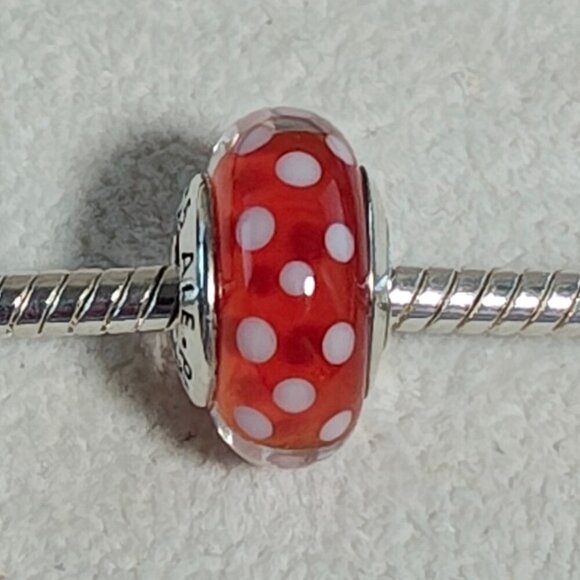 Pandora Jewelry - Authentic Retired Disney Minnie's Signature Look Murano - 791635